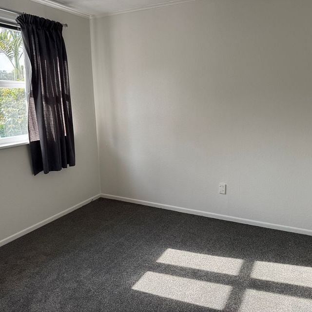 2-bedroom House in Meadowbank - Photo 1