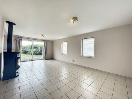 Maison à louer à Léglise avec 3 chambres - Photo 2