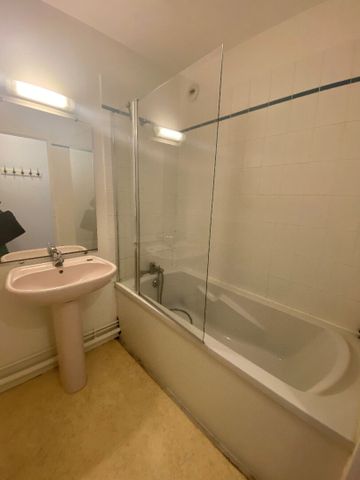 Location Appartement 2 pièces 47m² RENNES 35000 - Photo 5
