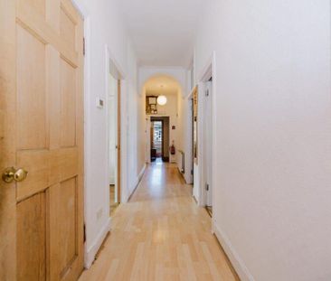 5 bedroom flat to rent - Photo 1