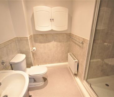 2 bedroom apartment to let - Photo 6