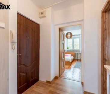 Pronájem bytu 2+1, Zlín – Podvesná IV 3777/2, klidná a vyhledávaná ... - Fotografie 3