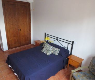 FOUR-BEDROOM DETACHED VILLA – LA UNIÓN - Photo 4