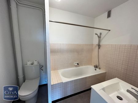 Location Appartement 2 pièces 44m² MONT DE MARSAN 40000 - Photo 3