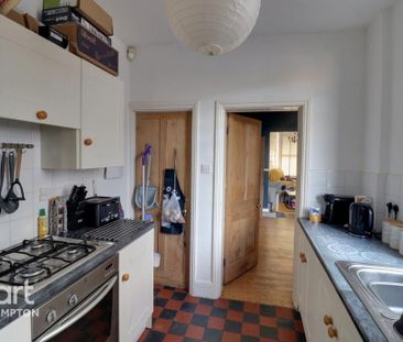 2 bedroom terraced house to rent - Photo 2