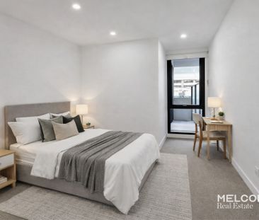 RESORT STYLE LIVING AT IT'S BEST - UNFURNISHED - Photo 3