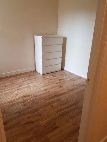 3 Bed Flat, Hichisson Road, SE15 - Photo 2