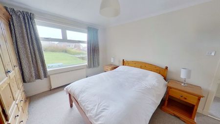 2 bedroom semi-detached house to rent - Photo 3