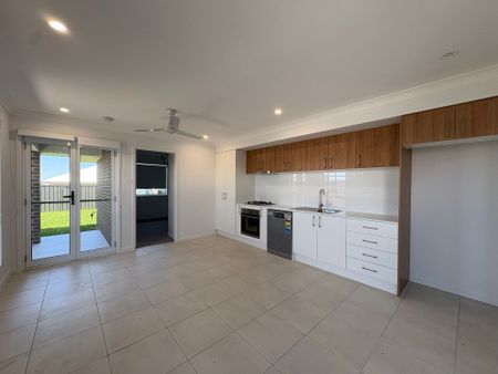 Modern Comfort and Convenience in the Heart of Medowie - Photo 5