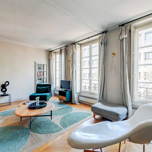 Place du Marché Saint-Honoré - Photo 1