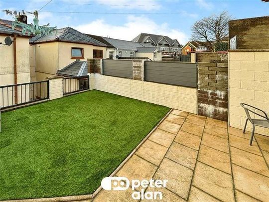 Commercial Street, Aberbargoed, Bargoed, CF81 - Photo 1