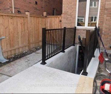 25 Frampton Road #BSMT - Photo 2