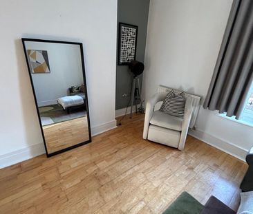 Room in a Shared Flat, Canning Street, L8 - Photo 5
