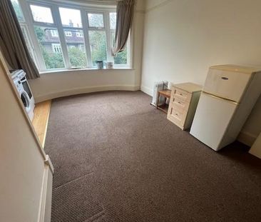 Studio to rent - Photo 2