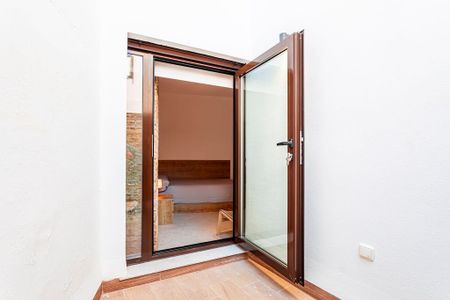 Avinguda de la Constitució, Valencia, Valencian Community 46009 - Photo 5