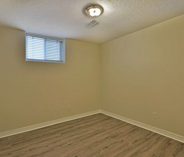 For Lease - 279 Nashville Circle Unit# 2, Hamilton, Ontario - Photo 1