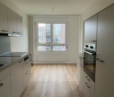 2.5 Zimmer, 2. Stock - Photo 1