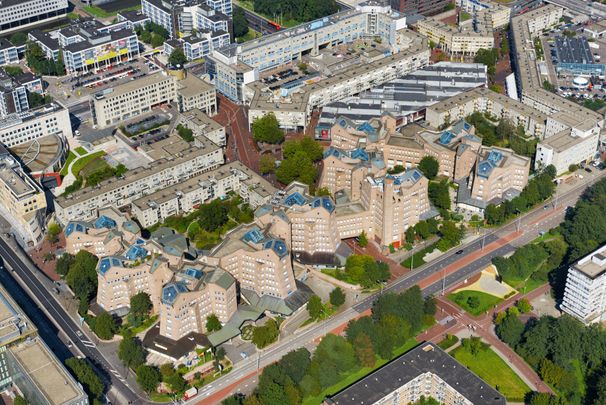 Te huur: Appartement Bijlmerplein in Amsterdam - Foto 1