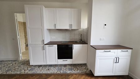 Location Appartement 3 pièces 45m² NICE 06100 - Photo 4