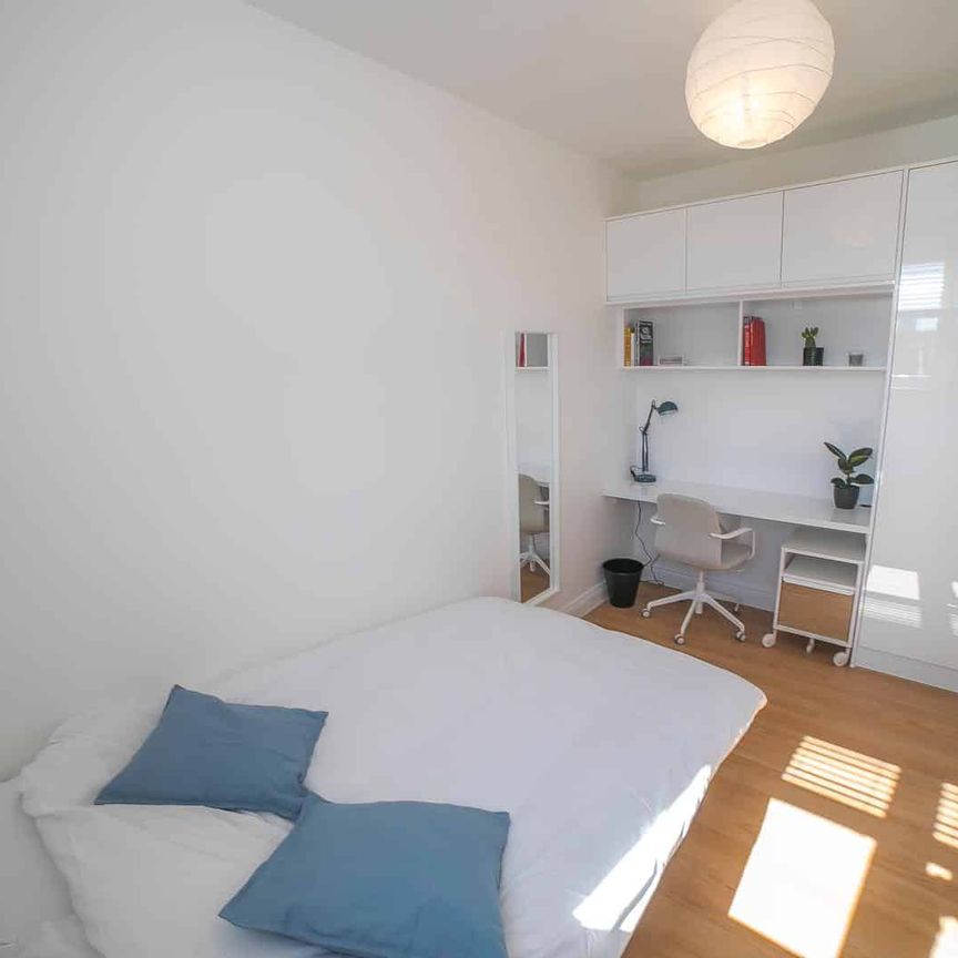 Premium Ensuite - Photo 1