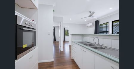 Beautifully Renovated, Modern 2-Bedroom Flat in the Heart of Mt Gravatt - $600 per week - Photo 5