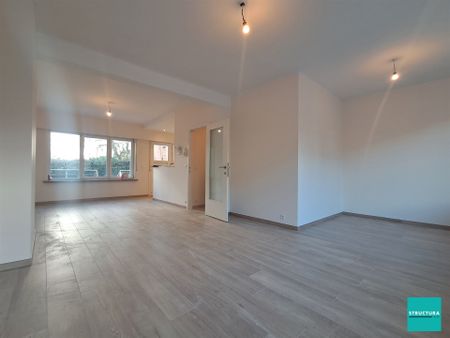 Gerenoveerde woning met garage en tuin op een top locatie - Foto 2