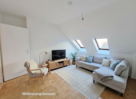 Dachgeschoßwohnung im Altbau: Erstbezug nach Sanierung mit Balkon und Einbauküche! - Foto 2