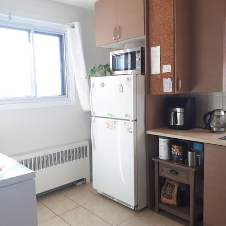 Grand et calme 4 ½ lumineux au 3e étage - AOÛT 2025 - Photo 4