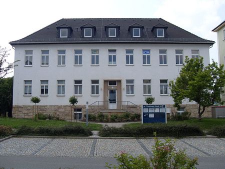 Hermsdorf, Helle 2-Raum-Wohnung im Zentrum von Hermsdorf - Photo 2