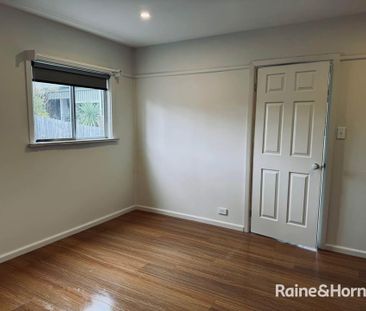 Wahroonga - Spacious 3 Bedroom Family Home to Let - Photo 3