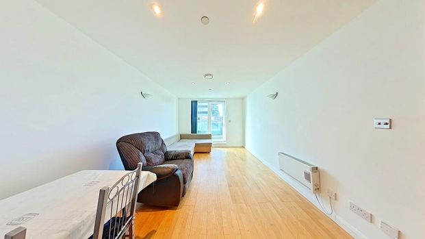 2 bedroom apartment to rent - Photo 1