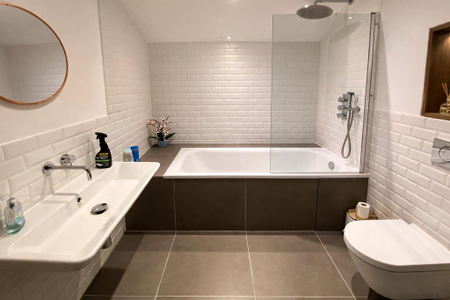 2 bedroom flat to rent - Photo 5