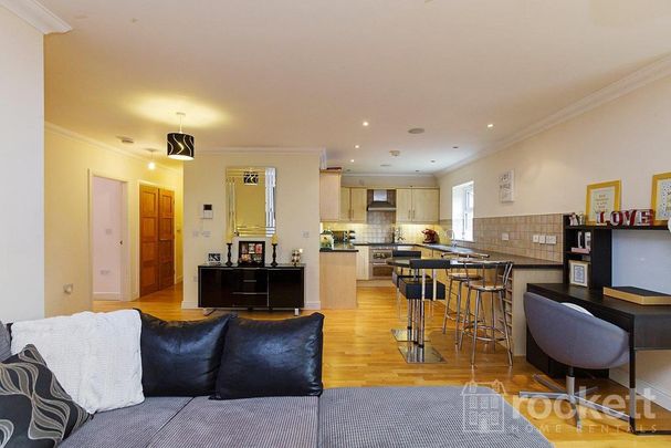 2 bedroom apartment to rent - Photo 1