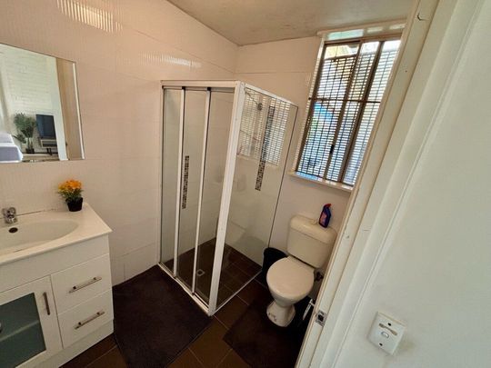 Croydon Park - Photo 1