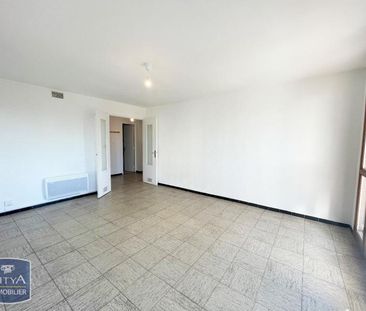 Location Appartement 3 pièces 76m² AVIGNON 84000 - Photo 2
