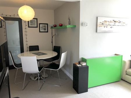 Blackmoor Court, Leeds - Photo 2