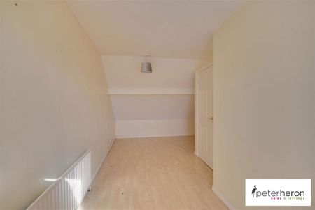 Chester Terrace North, Millfield, Sunderland, Tyne & Wear, SR4 7AP - Photo 4