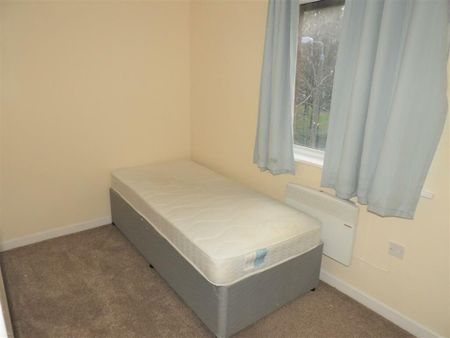 2 Bedroom Flat to Rent in Penwortham - Photo 3