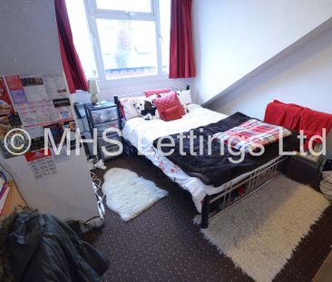 4 Bedroom Mid Terraced House for rent in Mayville Street - Photo 3