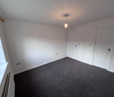 3 bedroom detached house to rent - Photo 4