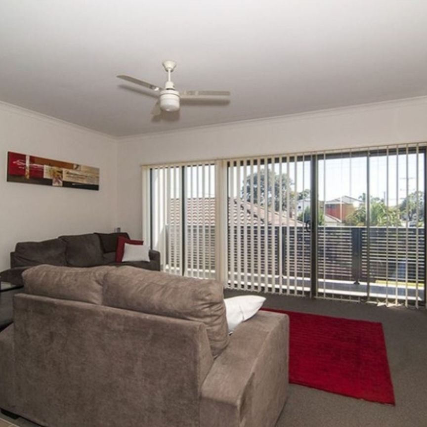 Well Appointed Home! - Photo 1