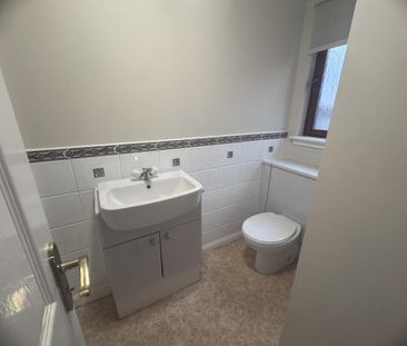 2 bedroom flat to rent - Photo 6