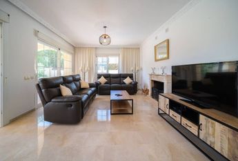 3 bedroom luxury Villa for rent in Marbella, Andalusia