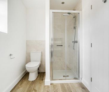 3 bedroom semi-detached house to rent - Photo 5