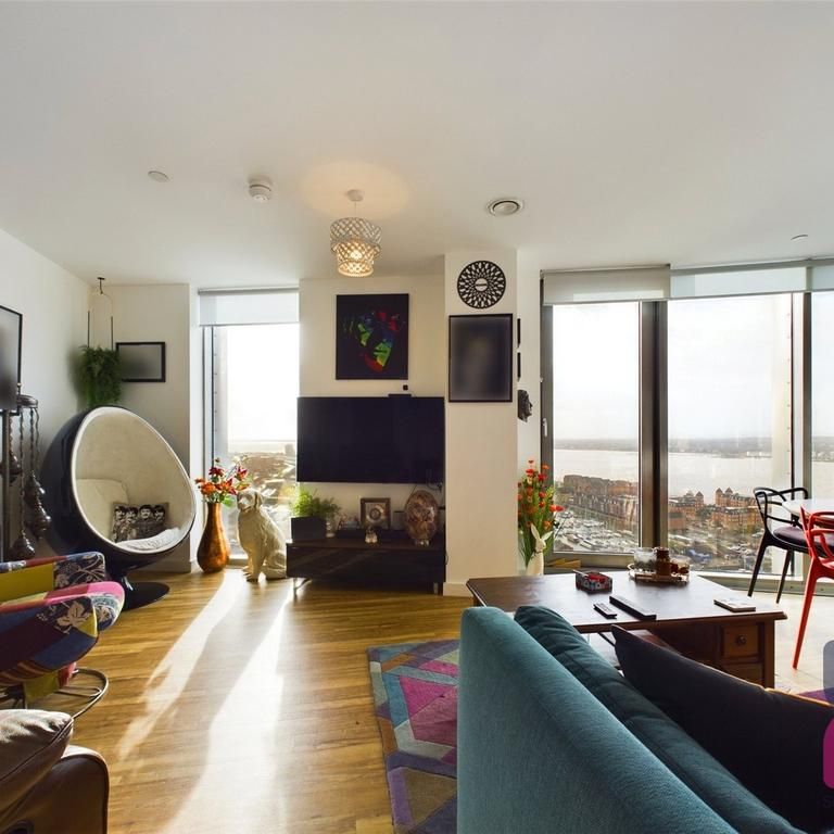 3 bedroom flat to rent - Photo 1