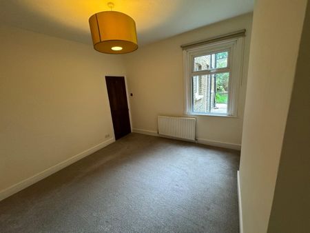 1 Bed Flat, Leahurst Road, SE13 - Photo 2