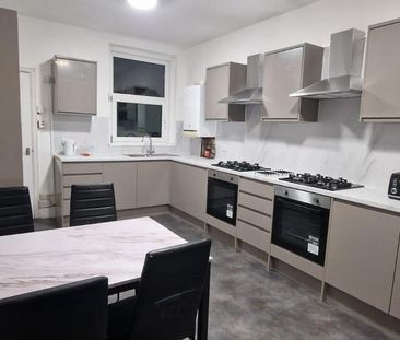 6 bedroom private hall to rent - Photo 4
