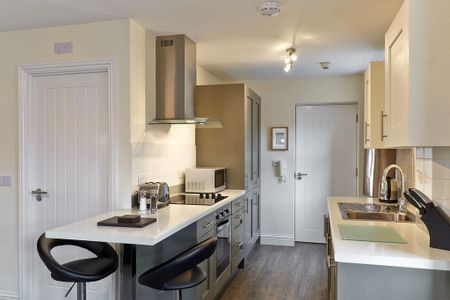 2 bedroom flat to rent - Photo 4