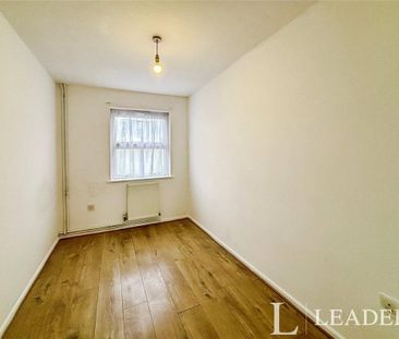 3 bedroom flat to rent - Photo 1