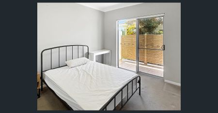 Fully Furnished 3 Bedroom Unit in Cairns North! - Photo 5